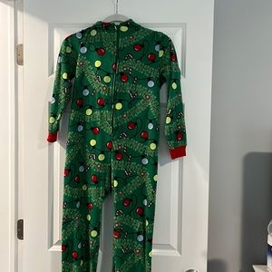 2 pairs of zip up pajamas - Christmas and NASA pajamas one piece size 10